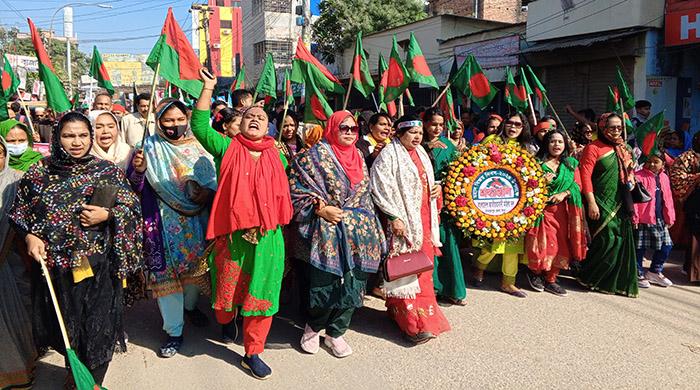 বিজয় দিবস উপলক্ষে বিজয় মিছিল উদযাপন করেছে দিনাজপুর বিএনপি