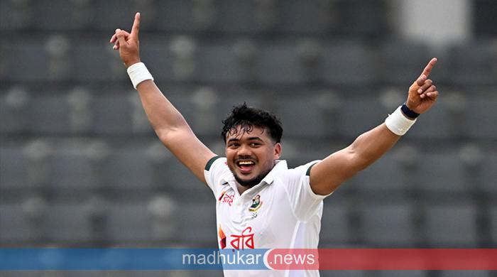 তাসকিনের জোড়া আঘাত