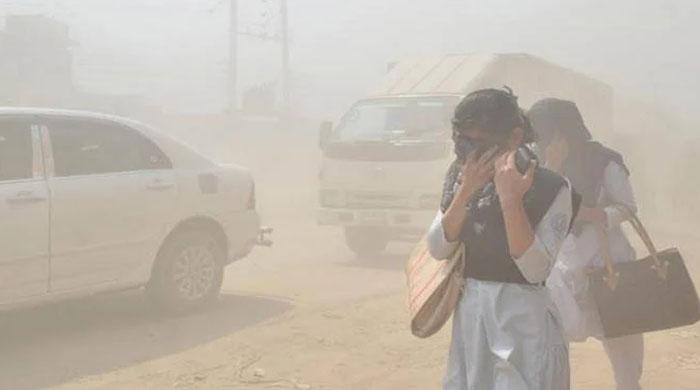 বায়ু দূষণে ঢাকা আজ পঞ্চম স্থানে