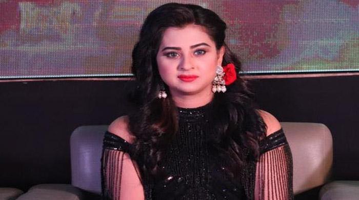 কার বিরুদ্ধে আইনি ব্যবস্থা নেওয়ার হুমকি দিলেন বুবলী?