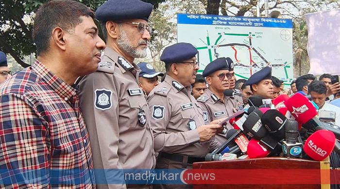 একুশে ফেব্রুয়ারি ঘিরে কোনো নিরাপত্তা শঙ্কা নেই: ডিএমপি কমিশনার