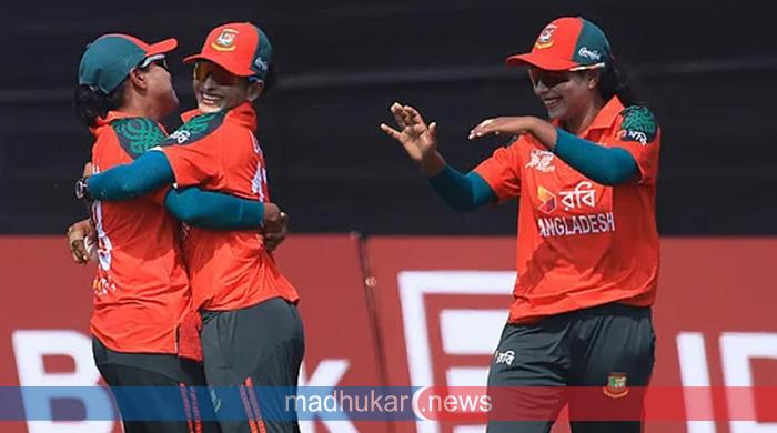 পাকিস্তানকে গুঁড়িয়ে ফাইনালে বাংলাদেশের নারীরা