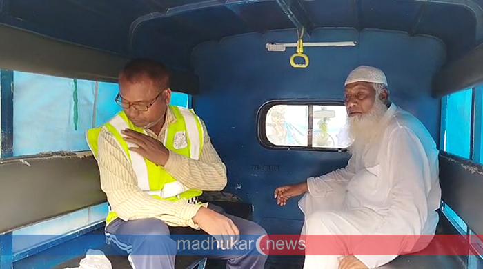 ওএমএসের চালসহ বোনারপাড়া আওয়ামী লীগের সভাপতি আটক