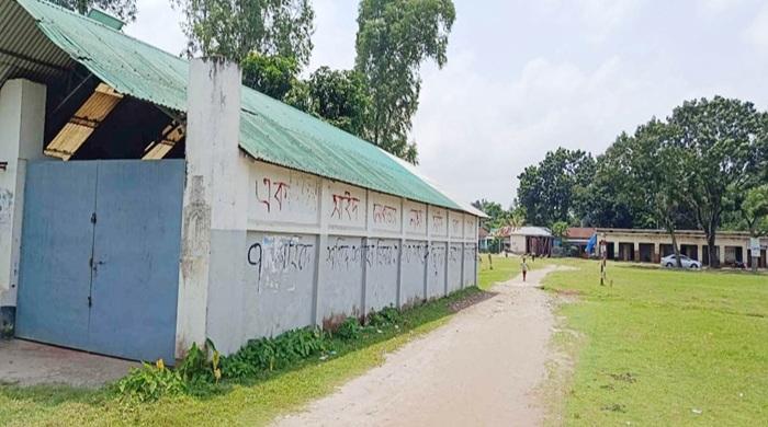 সাঘাটার ভরতখালী উচ্চ বিদ্যালয় মাঠে বাণিজ্যিক স্থাপনা!