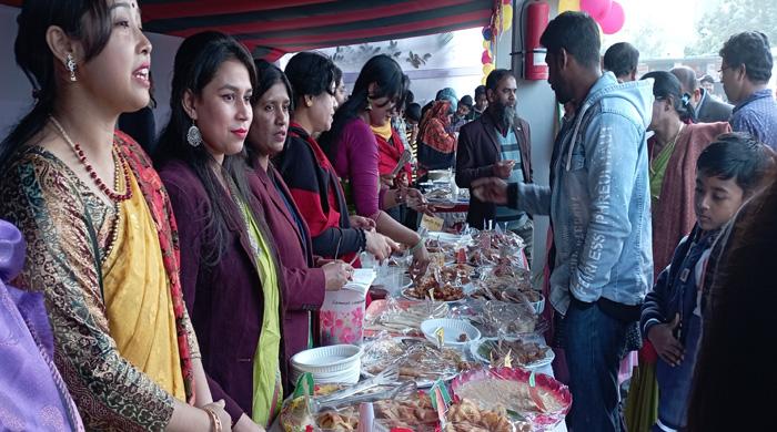 এসকেএস স্কুলে বাহারি পিঠায় ঐতিহ্যের ছোঁয়া ও সাংস্কৃতিক অনুষ্ঠান