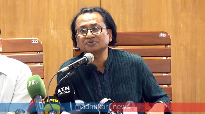 দেশে ১.২২ লাখ টন ডিজেল মজুত রয়েছে: প্রধানমন্ত্রীর উপদেষ্টা