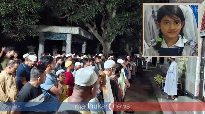 দাদা-দাদির কবরের পাশে চিরনিদ্রায় শায়িত হলো শিশু রামিসা