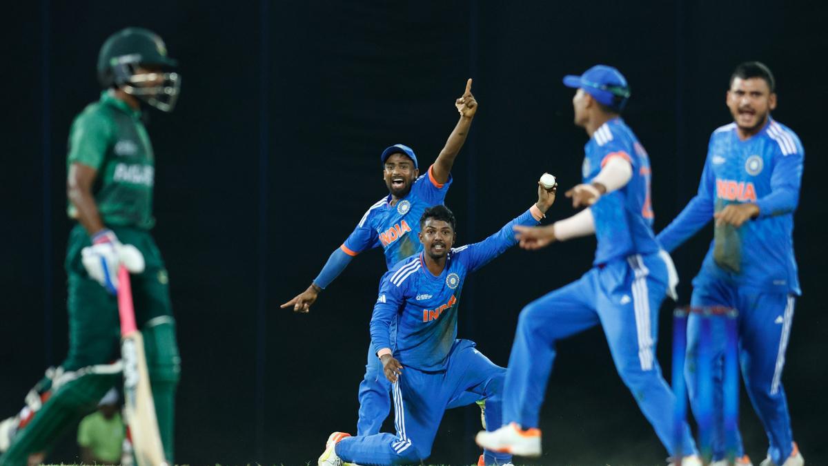 ব্যাটিং ব্যর্থতায় সেমিফাইনাল থেকে বাংলাদেশের বিদায়