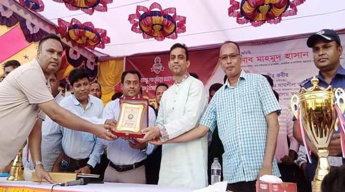 সাঘাটায় বঙ্গবন্ধু গোল্ডকাপে চ্যাম্পিয়ন বোনারপাড়া