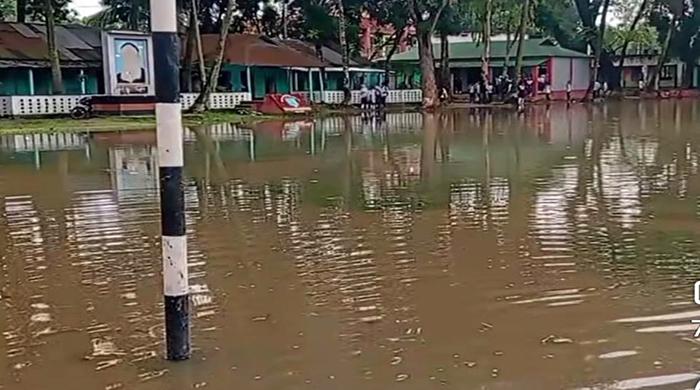 বৃষ্টি হলেই মাঠে থইথই পানি ‎মাটি ভরাটের টাকা পকেটে!