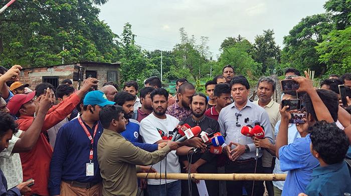 রাবি শিক্ষার্থীদের রেলপথ অবরোধ ৮ ঘণ্টা পর প্রত্যাহার