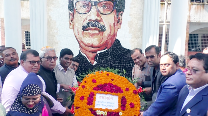 গাইবান্ধা জেলা পরিষদ চেয়ারম্যানের দায়িত্ব গ্রহণ