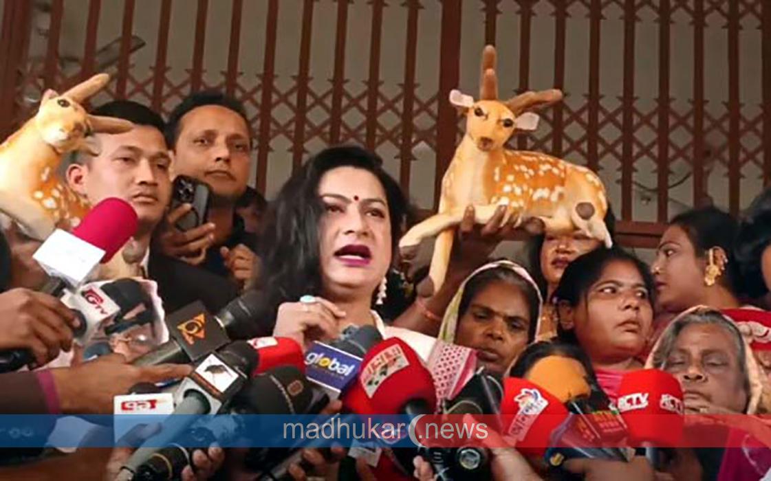 রংপুর সদর আসনে হরিণ প্রতিকে লড়বেন তৃতীয় লিঙ্গের রানী