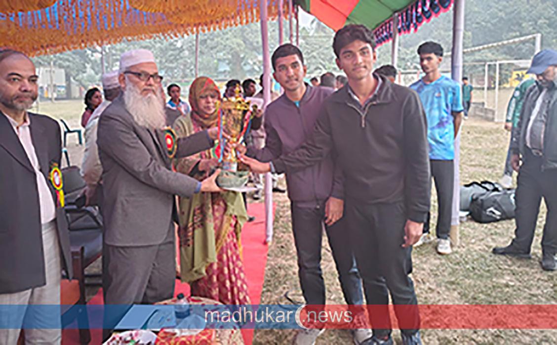 উপ-অঞ্চল ব্যাডমিন্টন: দ্বৈত-এককে রানার্সআপ এসকেএস স্কুল এ্যান্ড কলেজ