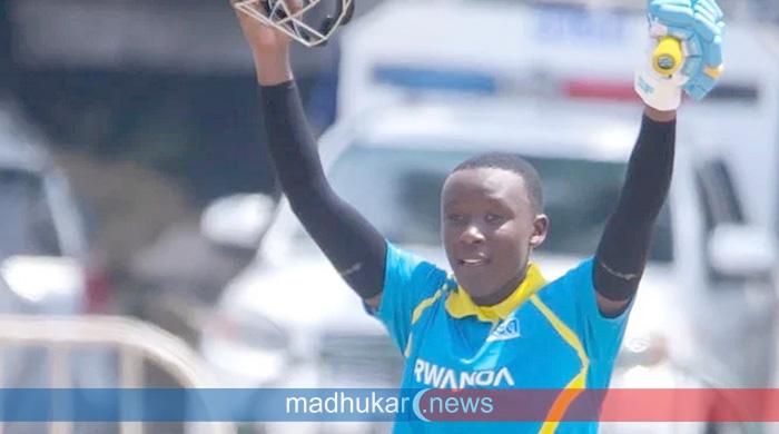 সেঞ্চুরিতে অভিষেকেই ইতিহাস ১৫ বছরের ক্রিকেটারের