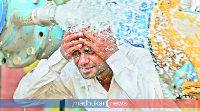 দেশজুড়ে তীব্র দাবদাহে বিপর্যস্ত জনজীবন, আরও বাড়বে তাপমাত্রা