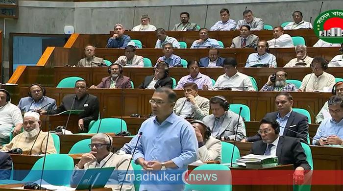 প্রাথমিকের শিক্ষার্থীদের বিনামূল্যে স্কুল ড্রেস, পাটের ব্যাগ ও জুতা দেওয়া হবে: প্রধানমন্ত্রী