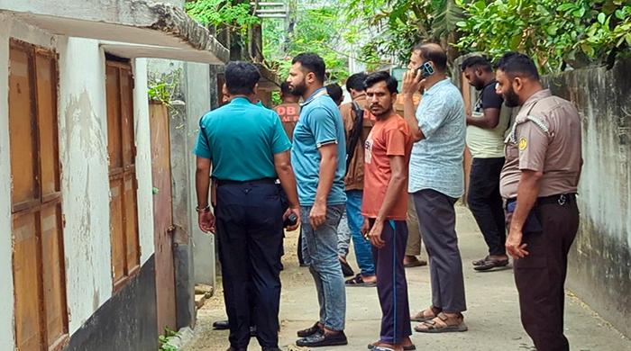 বাবাকে পিটিয়ে হত্যা করে পালিয়ে গেল রাবি শিক্ষার্থী!