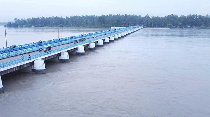 তিস্তার পানি বেড়ে বিপৎসীমা ছুঁই ছুঁই