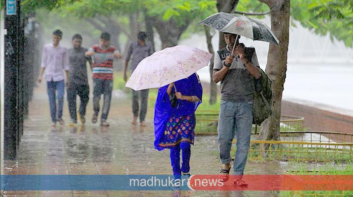 ৩ বিভাগে বজ্রসহ বৃষ্টির আভাস