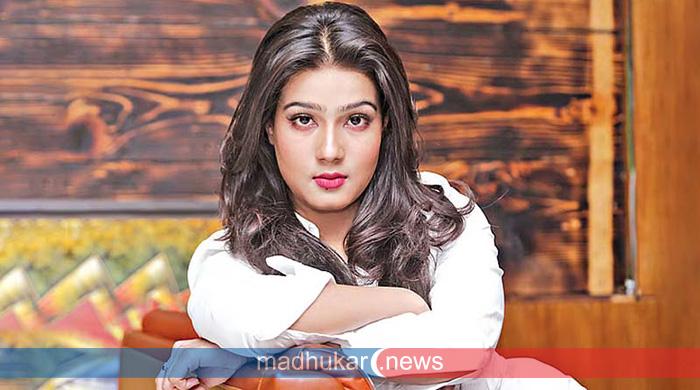 ‘যেকোনো সময় মরে যেতে পারি’, হঠাৎ কী হলো নায়িকা মাহির