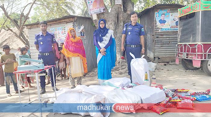 রাণীনগরে নকল জুস কারখানায় অভিযান বিপুল পরিমাণ পণ্য জব্দ-জরিমানা