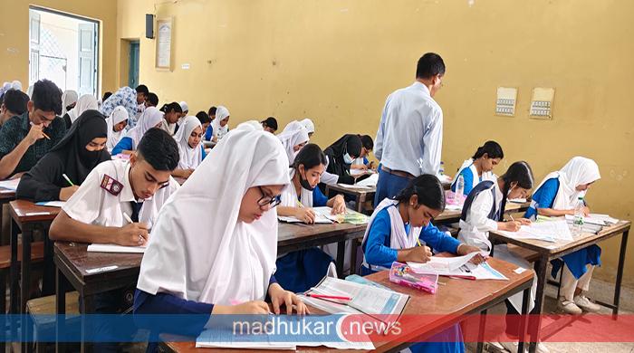 গাইবান্ধায় এসএসসি পরীক্ষার দ্বিতীয় দিনে তিন শিক্ষক ও ২ শিক্ষার্থী বহিস্কার 