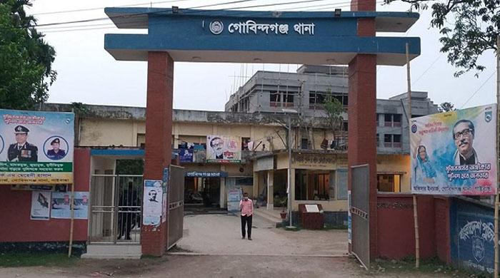 বৃদ্ধ, নারী ও পুরুষসহ দুই পরিবারের ৮ জন সদস্য অচেতন