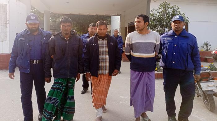 নাগেশ্বরীর বামনডাঙ্গা ইউনিয়ন পরিষদের চেয়ারম্যানকে মাধরের ঘটনায় ৩ জন গ্রেপ্তার