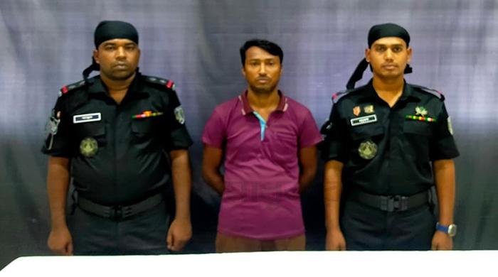 গাইবান্ধায় মাদরাসা ছাত্রীকে ধর্ষণের অভিযোগ, যুবক গ্রেপ্তার