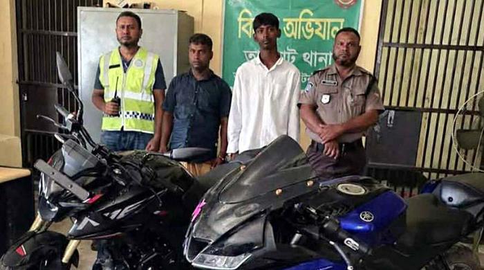 রংপুরে চোরাই মোটরসাইকেলসহ বাবা ছেলে গ্রেফতার