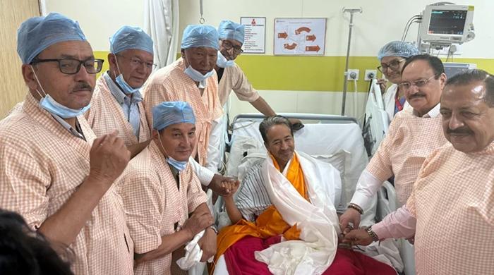 মোদি সরকারের আশ্বাসে অনশন ভাঙলেন সোনাম ওয়াংচুক