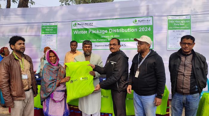 শীতার্ত প্রান্তিক জনগোষ্ঠীর মাঝে এসকেএসের শীত সামগ্রী বিতরণ