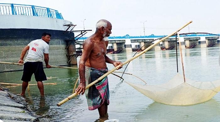 ধু ধু তিস্তায় আসছে পানি, স্বস্তিতে মানুষ