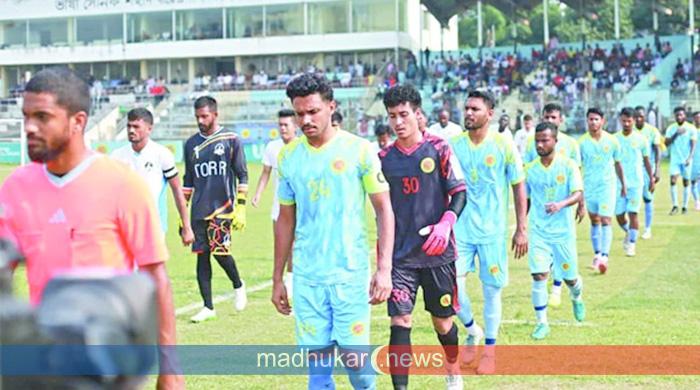 কিংসের ঘাড়ের ওপর আবাহনী, জমে উঠেছে ফুটবল লিগ