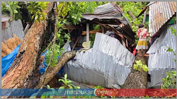 কালবৈশাখী ঝড়ে তছনছ ঠাকুরগাঁও: ঘরবাড়ি ক্ষতিগ্রস্ত, আহত ১