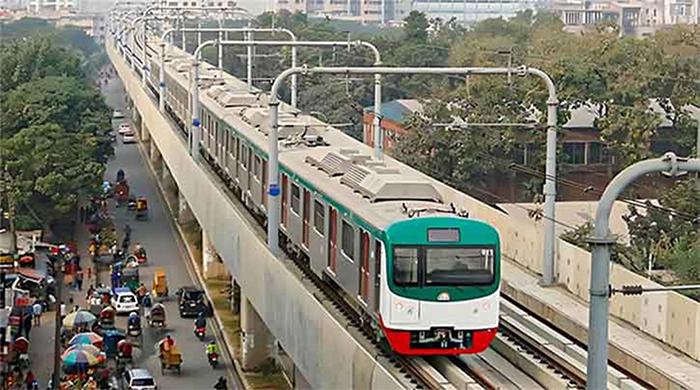 ৩৭ দিন পর চালু হলো মেট্রোরেল