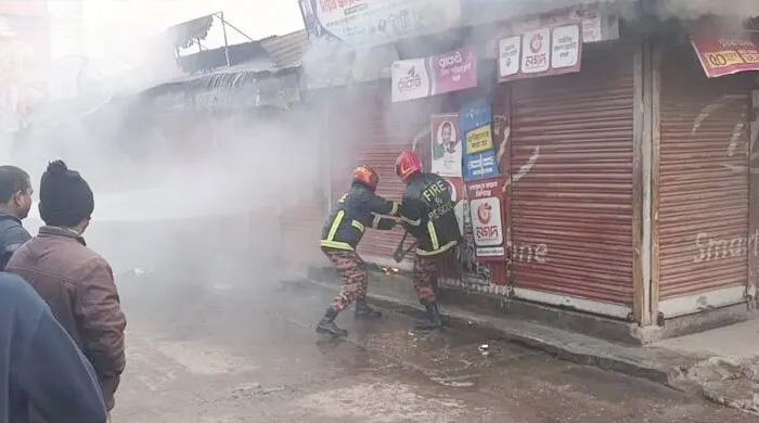 অগ্নিনির্বাপণ ব্যবস্থা না থাকায় চরম ঝুঁকিতে শহরের বিপণিবিতানগুলো