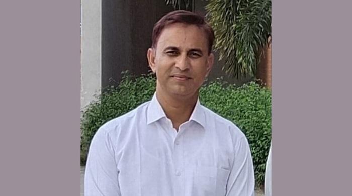 বিভাগীয় পর্যায়ে গুণী প্রধান শিক্ষক নির্বাচিত বিরলের তাজ আল মিনার