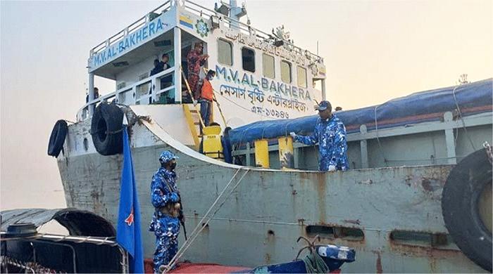 চাঁদপুরে জাহাজে সাতজনকে হত্যার ঘটনায় মামলা