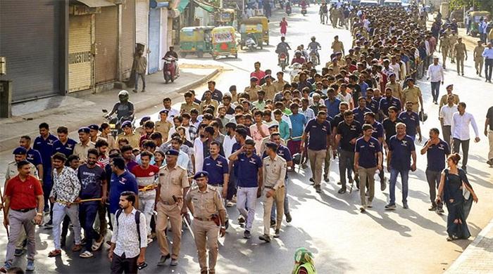 ভারতে হাজারেরও বেশি বাংলাদেশি আটক