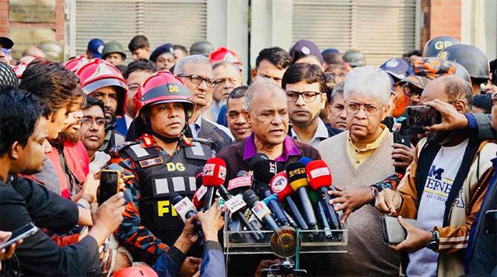 সচিবালয়ে আগুনের ঘটনায় তদন্ত কমিটি হবে: স্বরাষ্ট্র উপদেষ্টা