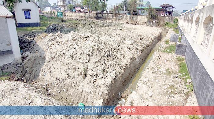 দীর্ঘদিনের জলাবদ্ধতা থেকে মুক্ত হচ্ছে রাণীনগরের গোলচত্বর