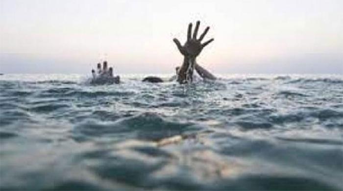 গাইবান্ধায় পরিত্যক্ত ডোবার পানিতে ডুবে প্রাণ গেল মামা-ভাগ্নীর