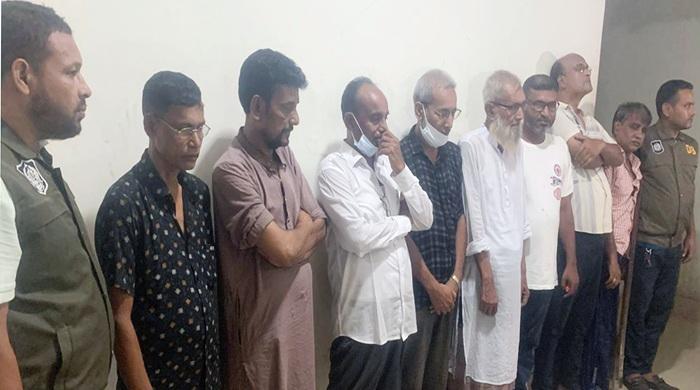গোবিন্দগঞ্জে ৮ জুয়াড়িসহ এক ইউপি সদস্য আটক