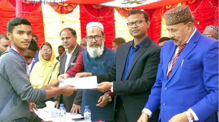 নওগাঁয় দিনব্যাপী শেখ কামাল আন্তঃস্কুল ও মাদ্রাসা অ্যাথলেটিকস প্রতিযোগিতা অনুষ্ঠিত