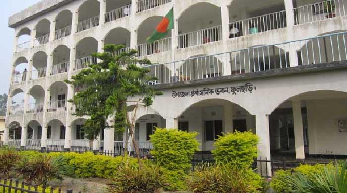 ফুলছড়ির বিভিন্ন শিক্ষাপ্রতিষ্ঠানে শ্রেষ্ঠ হলেন ১৬ জন
