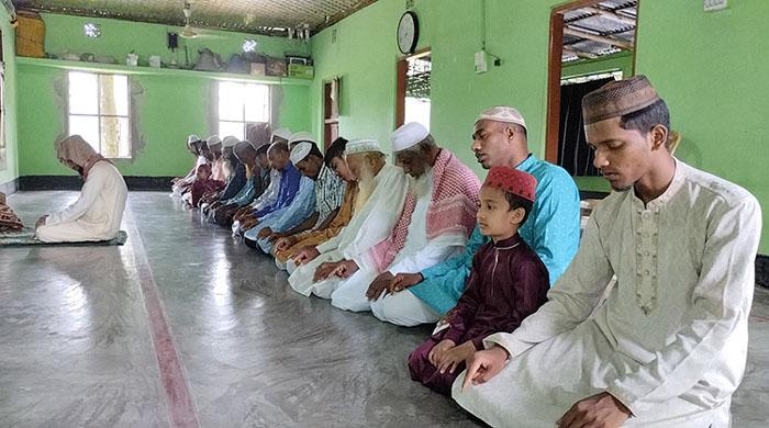 গাইবান্ধায় পাঁচটি গ্রামের অর্ধশতাধিক  মানুষের ঈদ উদযাপন