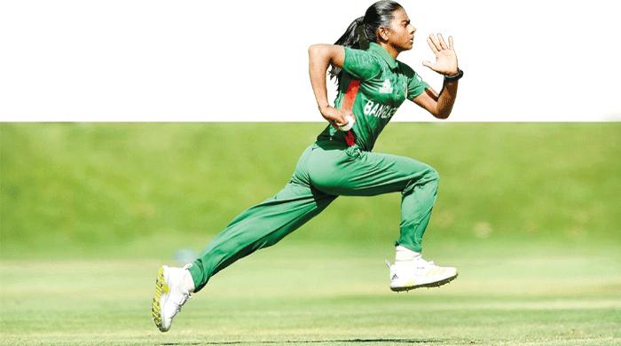 জাতীয় দলের পেসার মারুফার এসএসসিতে সাফল্য