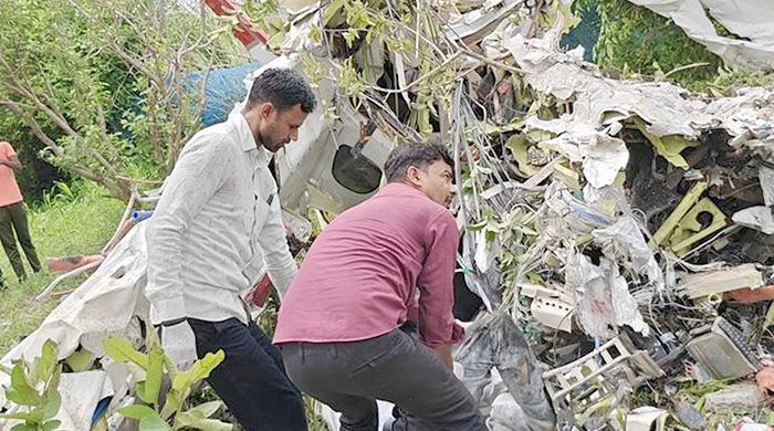 প্রশিক্ষণ বিমান বিধ্বস্ত, ২ পাইলট নিহত